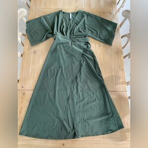 Athleta Deep Green V-Neck dress. Size small